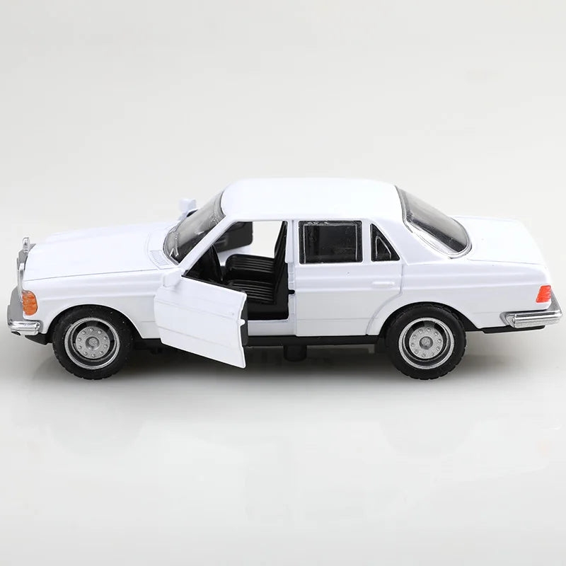 1:36 Classic S-Class Alloy Diecast Model Car
