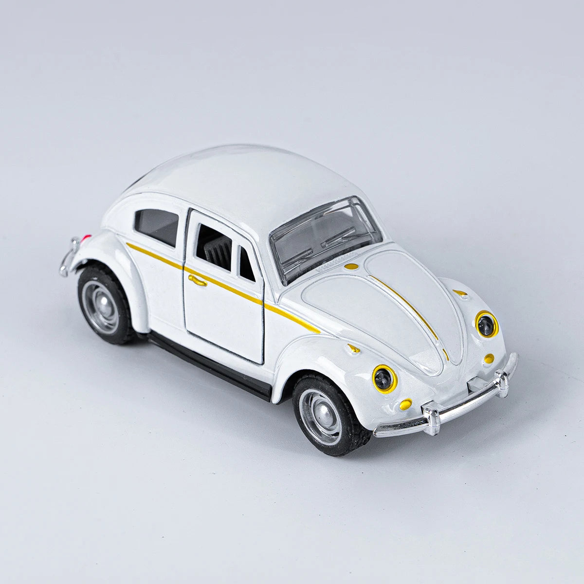 Classic 1:36 Retro Beetle Alloy Car Model with Opening Doors